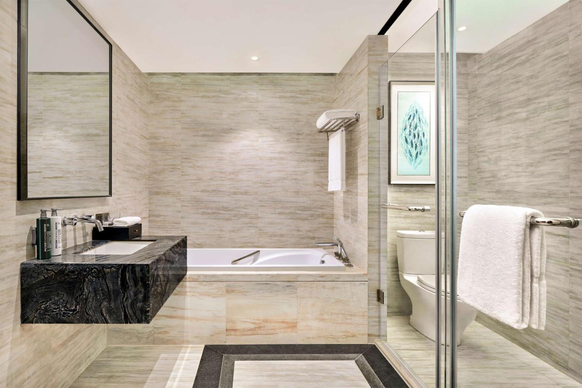 Hilton Garden Inn Wuhan Hankou מראה חיצוני תמונה