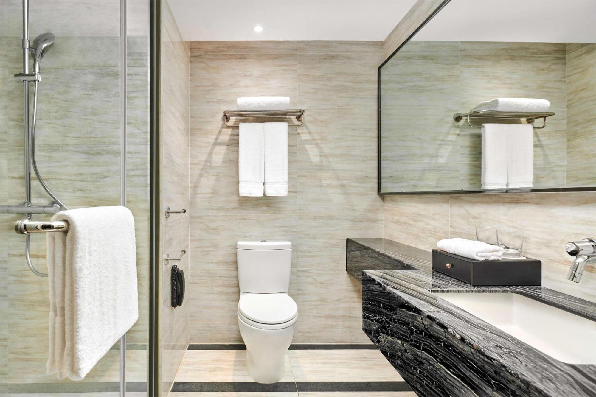 Hilton Garden Inn Wuhan Hankou מראה חיצוני תמונה