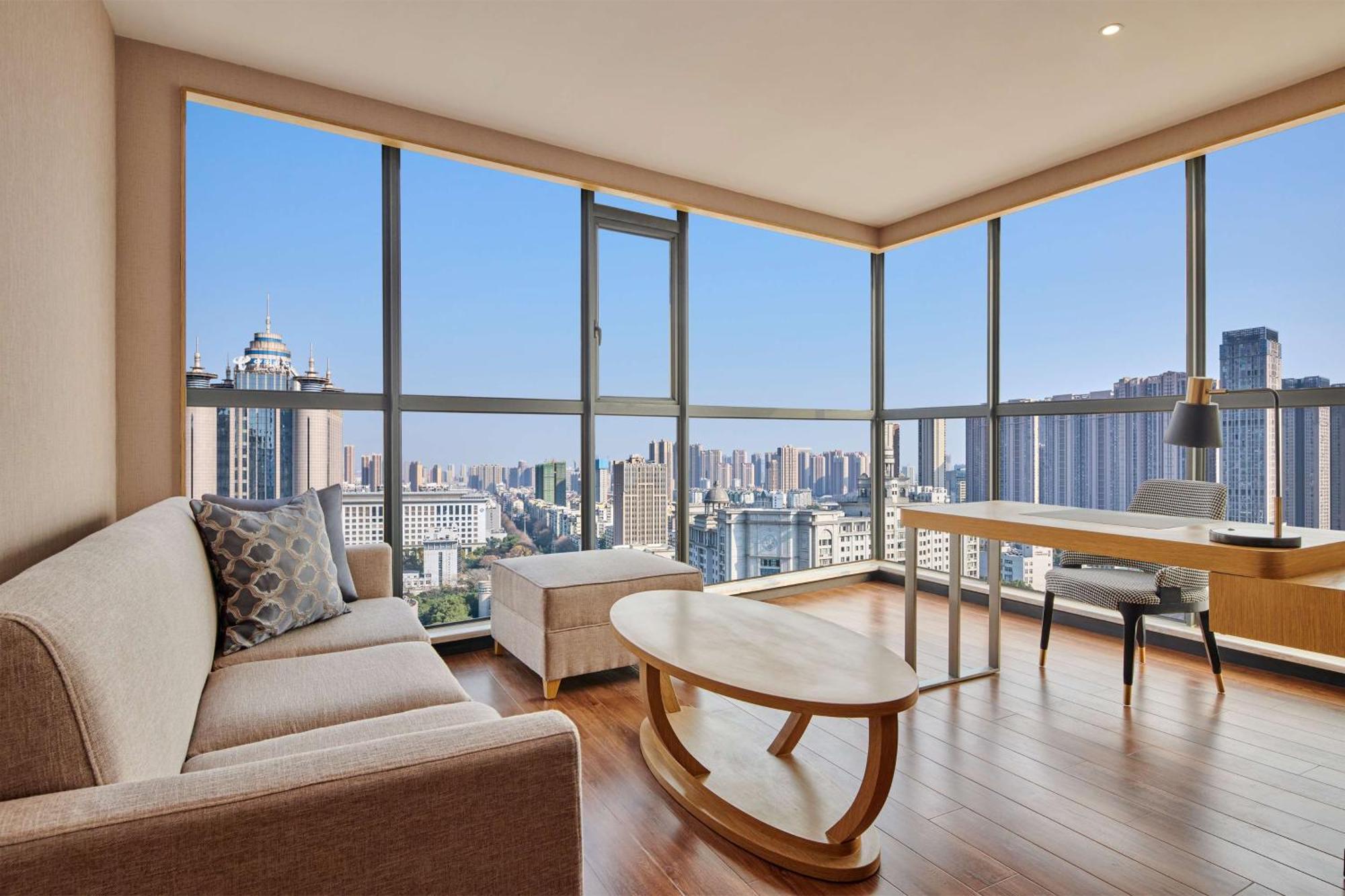 Hilton Garden Inn Wuhan Hankou מראה חיצוני תמונה