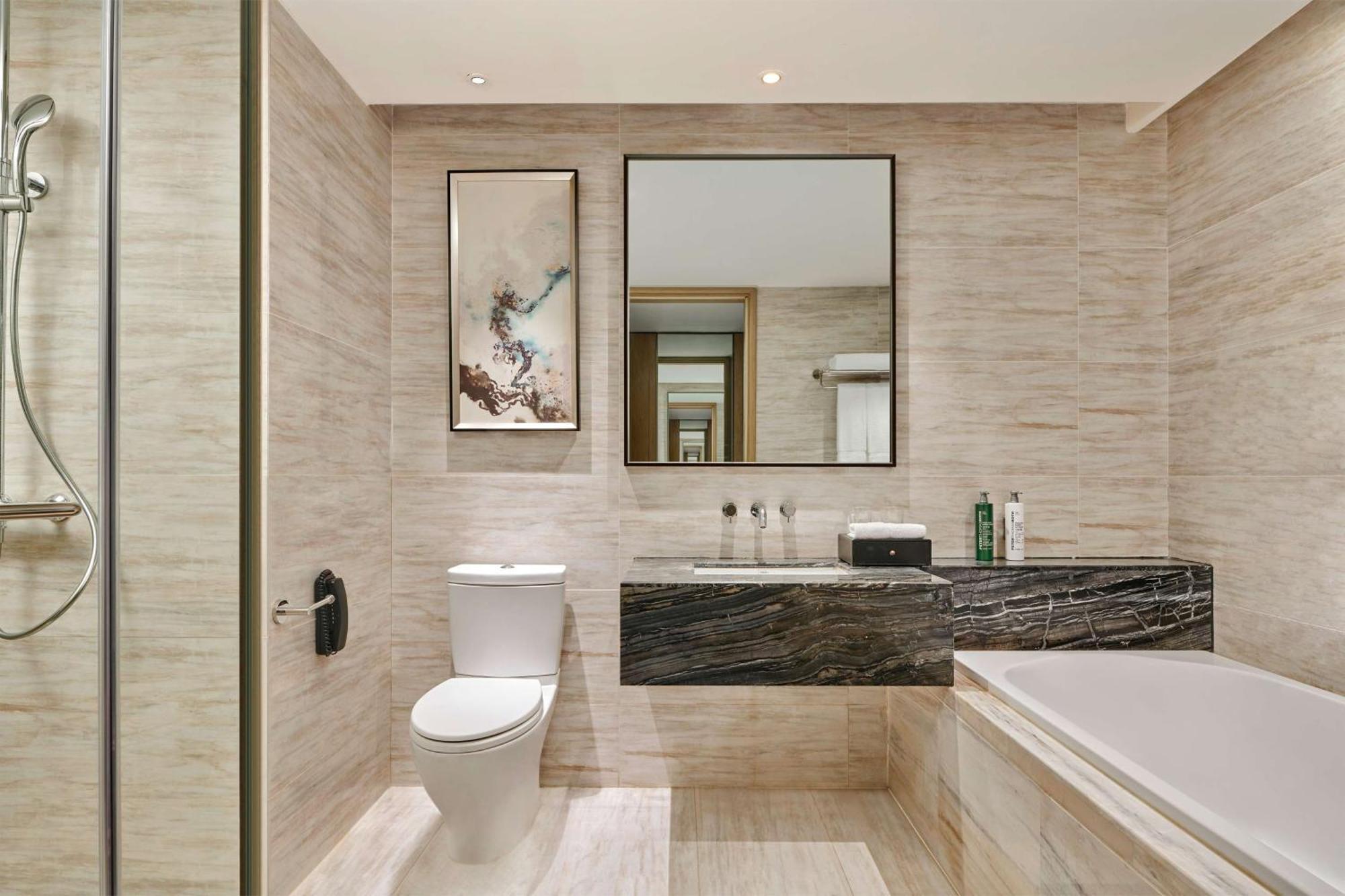 Hilton Garden Inn Wuhan Hankou מראה חיצוני תמונה