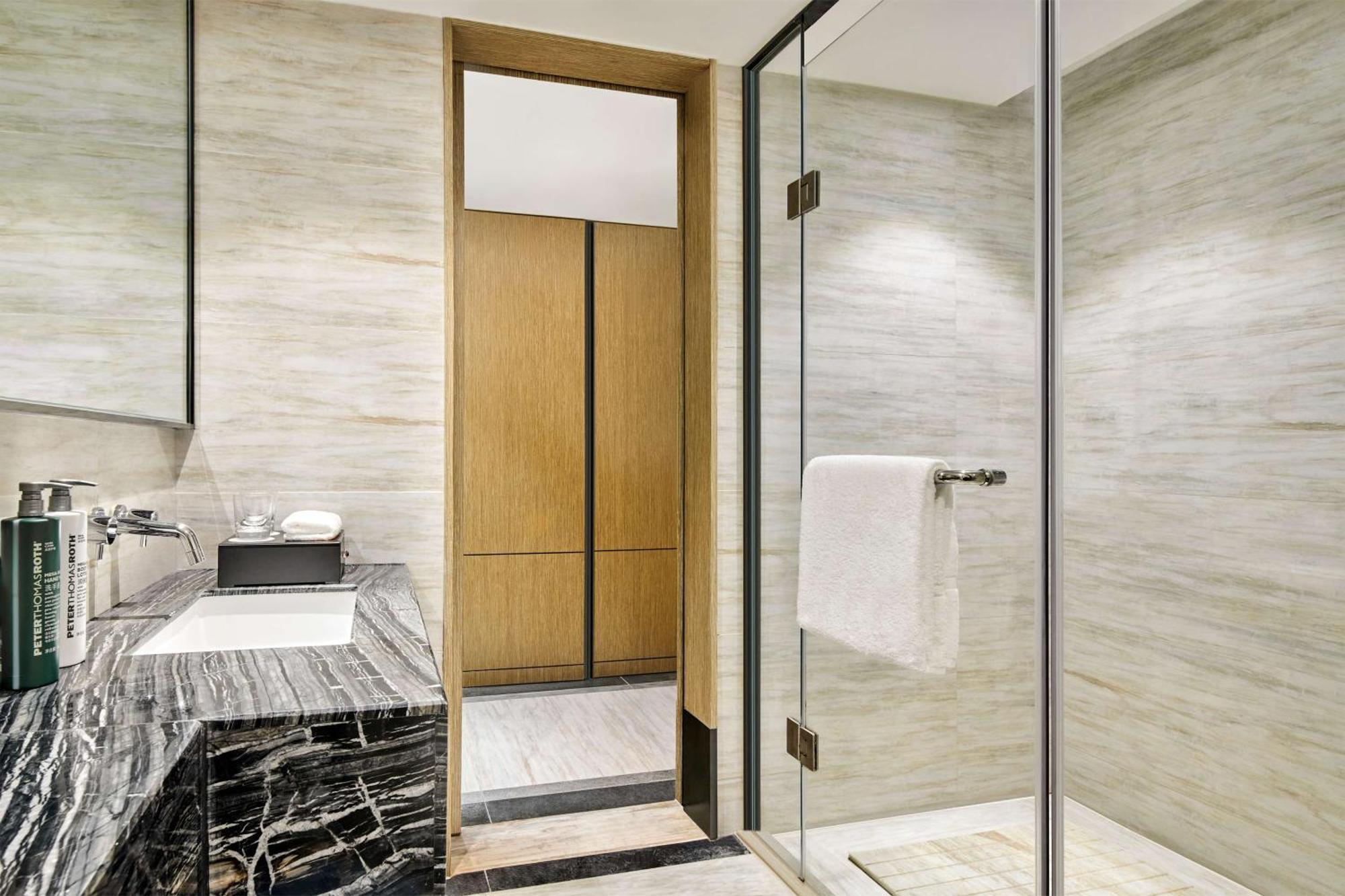 Hilton Garden Inn Wuhan Hankou מראה חיצוני תמונה